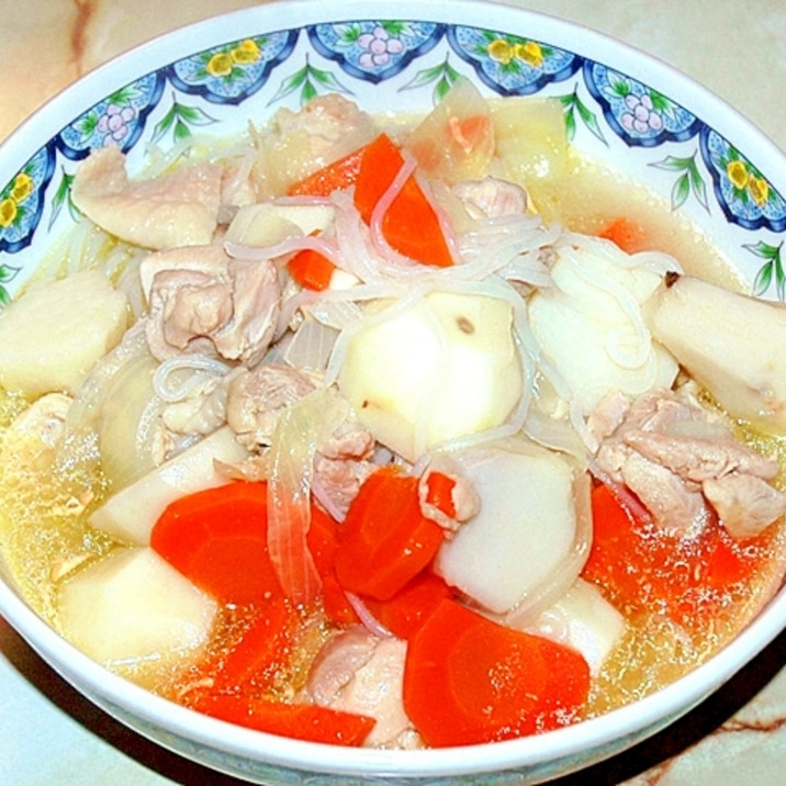 塩鶏じゃが風？里芋と鶏肉の旨塩にんにく煮♪